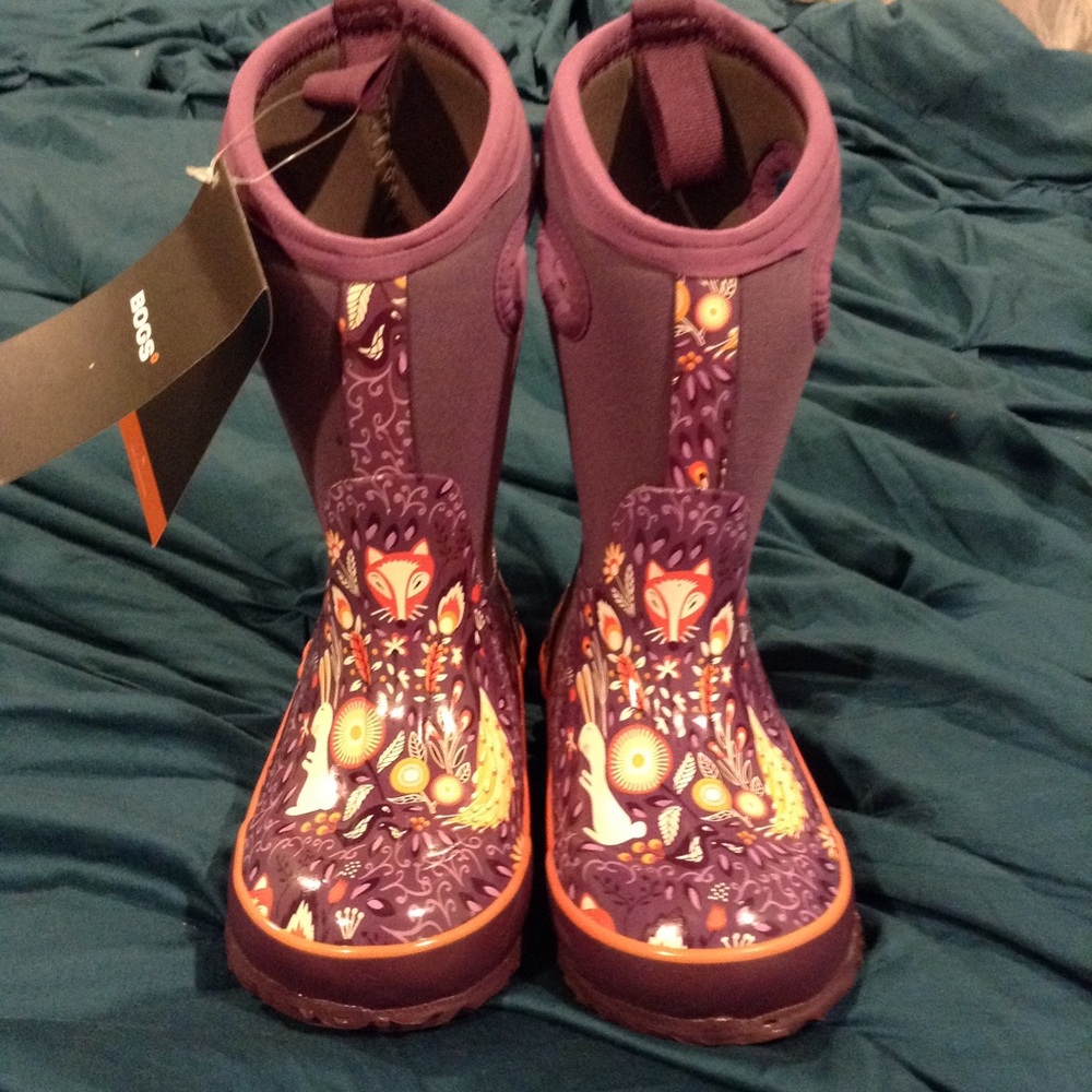 Toddlers Bogs NWT waterproof/cold weather boots